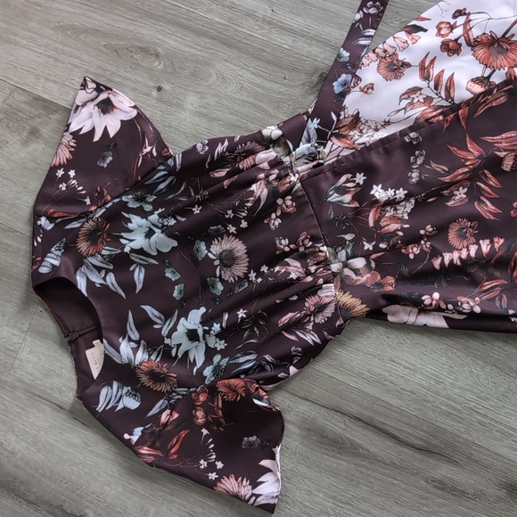 Ted Baker Floral Midi Dress in Burgundy and White - Picture 4 of 6